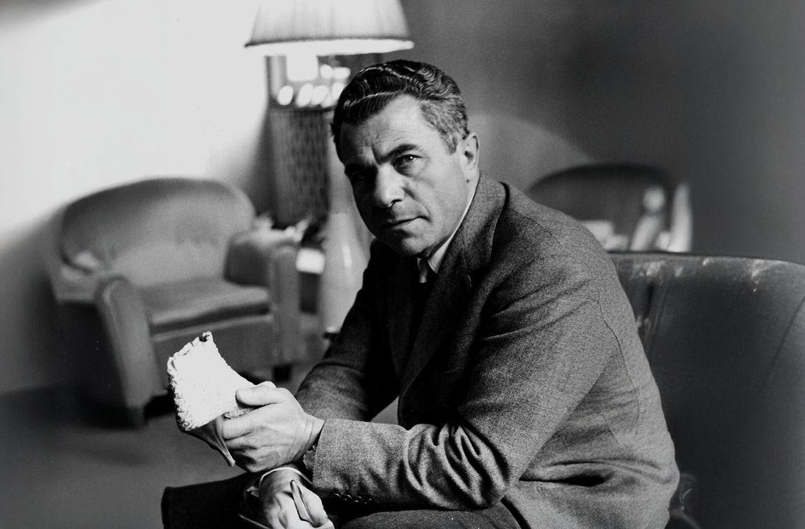 Точка опори: чому [зірки] обожнюють взуття FERRAGAMO